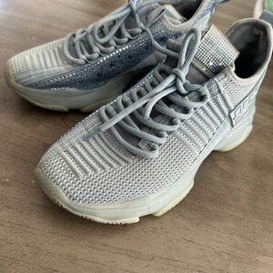 Size 8 Steve Madden fashion sneakers